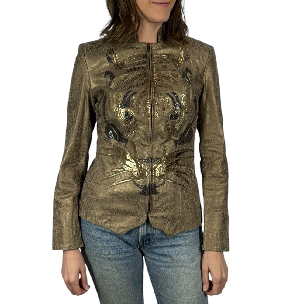 PAMELA MCCOY COUTURE METALLIC CRINKLE TIGER COLLARLESS JACKET